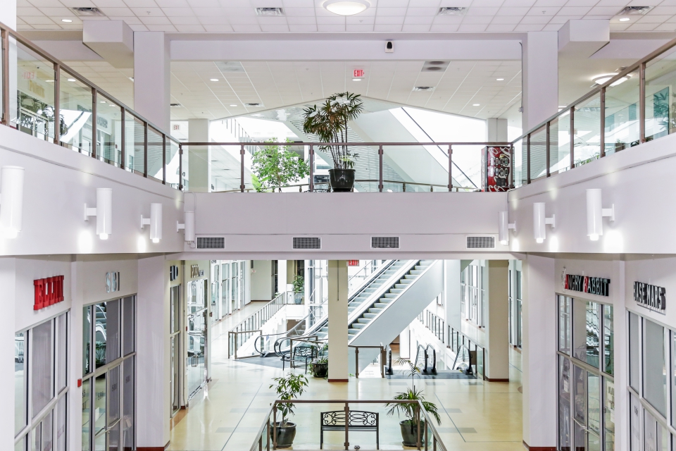 Atrium promenade and interior circulation